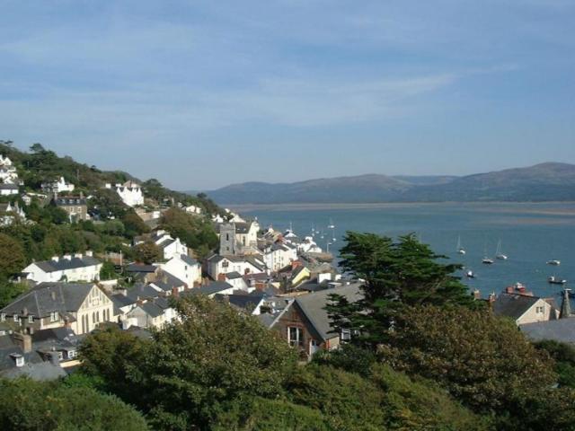 The Old Stables 6 * Aberdyfi